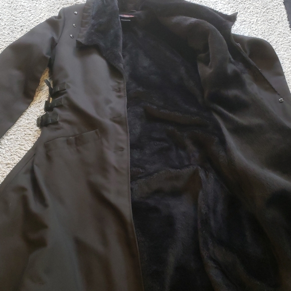 Heavy Red Jacket - Picture 2 of 7